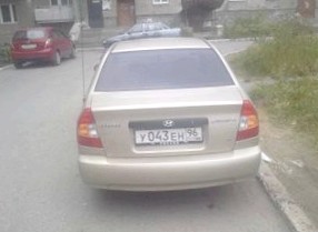 Отзыв об автомобиле HYUNDAI Accent (ХЕНДАЙ Акцент), 1,5-L , хэтчбек, МКПП, FWD,  2004 г.в.